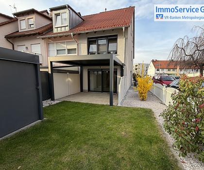 Sonniges Reiheneckhaus mit Carport in Nürnberg-Maiach