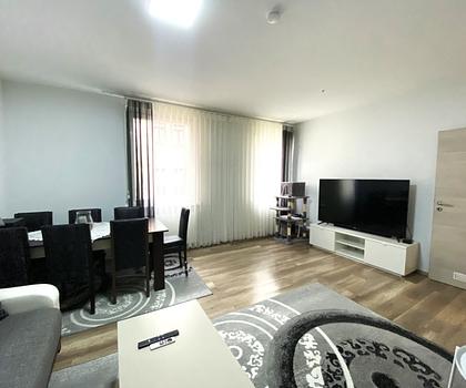 Renovierte  4 Zimmer- City- Wohnung