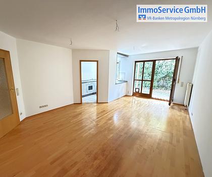 Ruhig gelegene 3-Zimmer-Eigentumswohnung mit Terrasse und Duplex-Stellplatz.