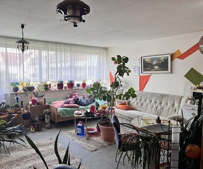 Die Lage macht´s ...
Vermietetes Apartment mit großem Fenster ...